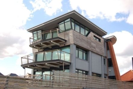 Adeburgh - Aluminium/Timber Composites, 